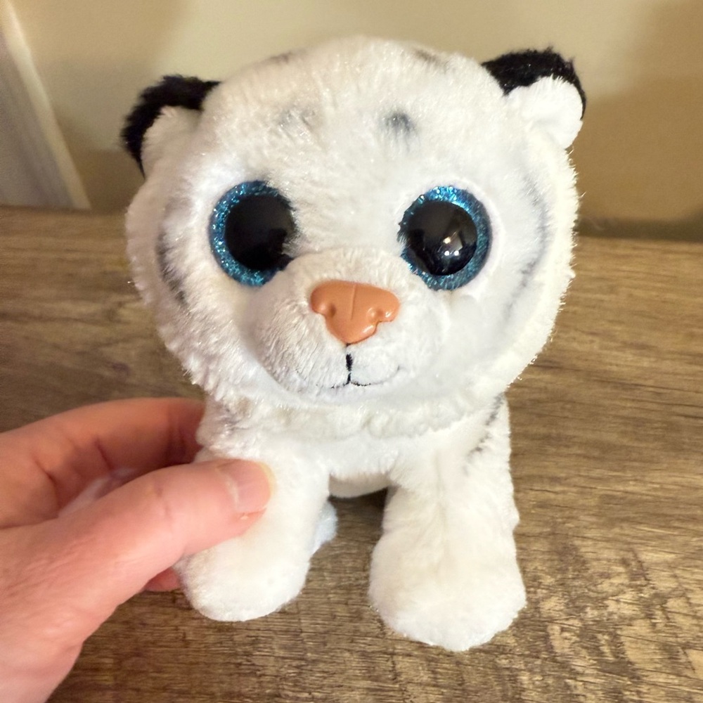 2015 Ty Tundra White Tiger Small Plush No hang tag